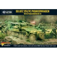 Sd.Kfz 251/7C Pionierwagen with panzerbüchse 41