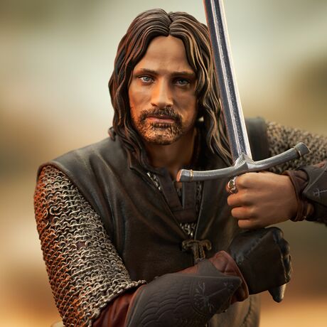 Lord of The Rings - Aragorn PVC Statue