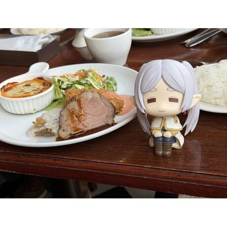 Frieren: Beyond Journey's End Look Up PVC Statues Droopy Face Ver. & Himmel 11 cm (with gift)